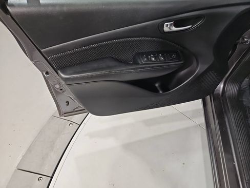 Used 2015 Dodge Dart SXT FWD image 10