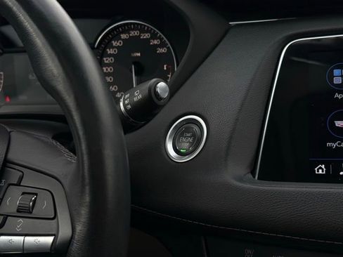 Used 2022 Cadillac XT4 Premium Luxury w/ Sun And Sound Package image 30