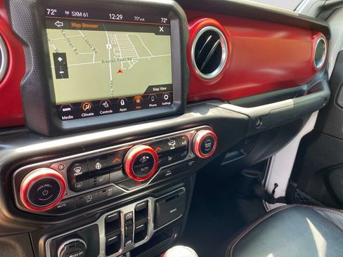 Used 2022 Jeep Gladiator Rubicon w/ LED Lighting Group AWD/4WD image 22