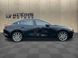 Used 2021 MAZDA MAZDA3 s video 3