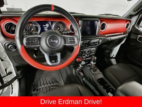 Used 2023 Jeep Wrangler Unlimited Rubicon AWD/4WD image 7