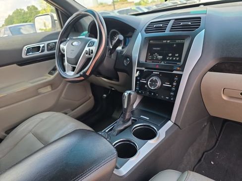 Used 2011 Ford Explorer Limited w/ 302A Rapid Spec Order Code AWD/4WD image 18