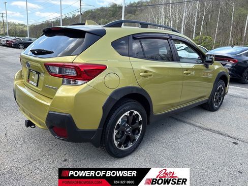 Used 2021 Subaru Crosstrek 2.0i Premium w/ Moonroof Package AWD/4WD image 5