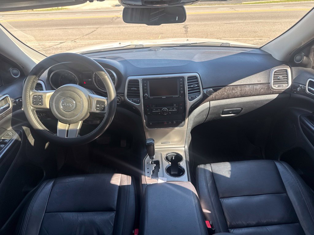 Used 2012 Jeep Grand Cherokee Laredo AWD/4WD image 23