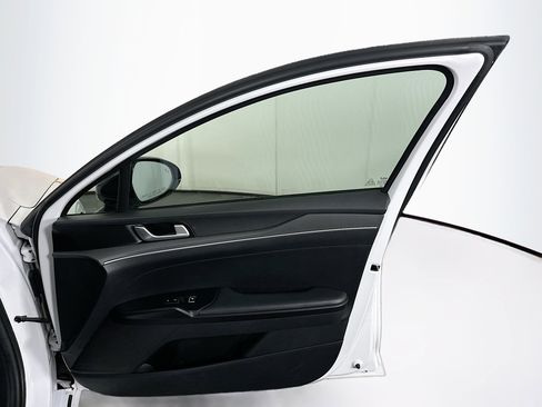 Used 2022 Kia K5 GT-Line w/ GT-Line FWD Premium Package image 32