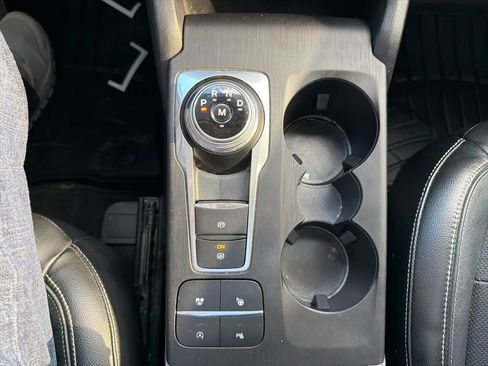 Used 2020 Ford Escape Titanium image 39