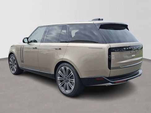 New 2025 Land Rover Range Rover SE image 4