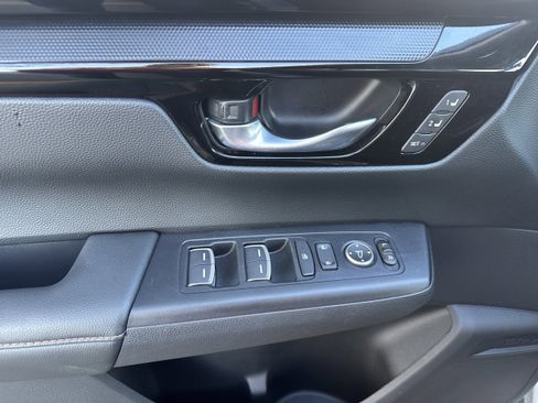 Used 2024 Honda CR-V Sport Touring image 9