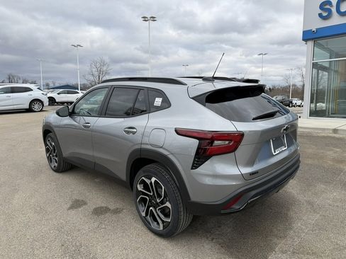 New 2026 Chevrolet Trax RS w/ Sunroof Package image 3