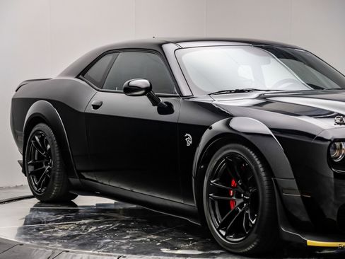 Used 2020 Dodge Challenger SRT Hellcat Redeye image 31
