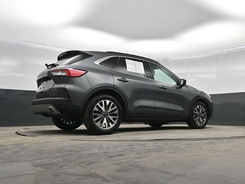 Used 2021 Ford Escape Titanium image 37