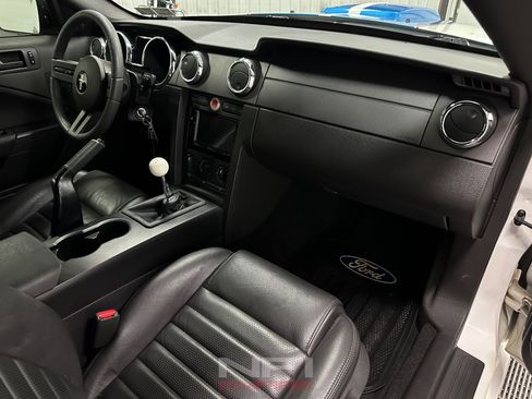 Used 2007 Ford Mustang GT RWD image 34