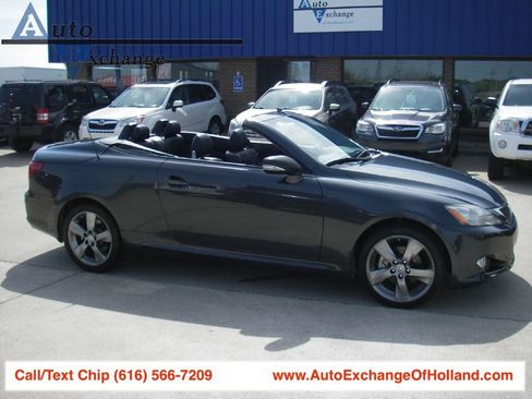 Used 2010 Lexus IS 250C image 1