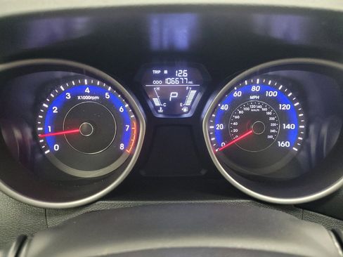 Used 2013 Hyundai Elantra image 23