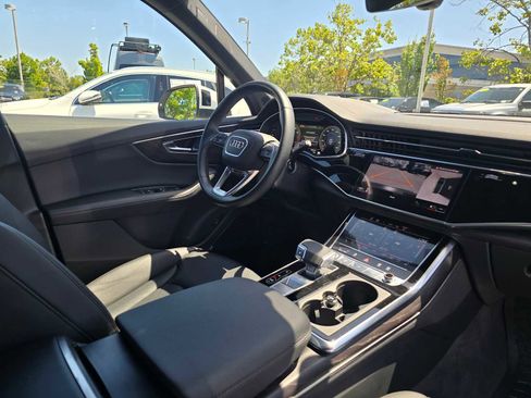 Used 2023 Audi Q7 3.0T Prestige w/ Prestige Package AWD/4WD image 12