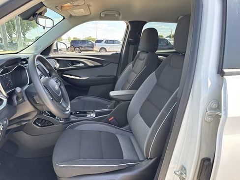 Certified 2023 Chevrolet TrailBlazer LT FWD image 27