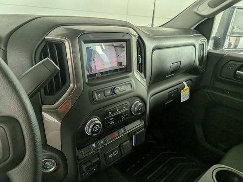 New 2025 GMC Sierra 3500 Pro w/ Convenience Package image 18