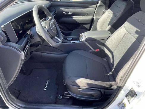 New 2026 Hyundai Tucson SE image 13