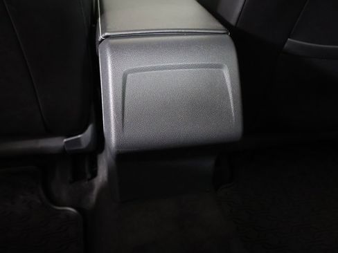 Certified 2023 Volkswagen Jetta SE w/ Panoramic Sunroof Package image 41