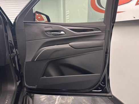 Used 2021 Cadillac Escalade Sport w/ LPO, Illumination Package image 10