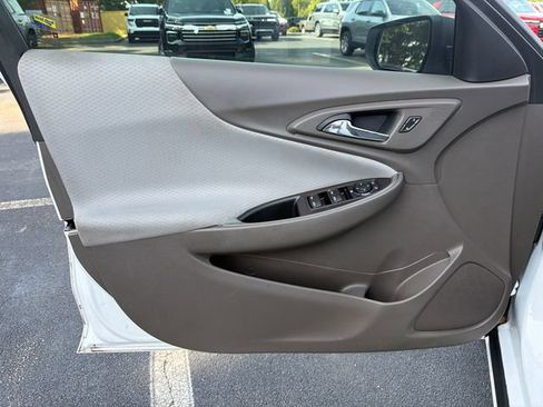 Used 2020 Chevrolet Malibu LS FWD image 10