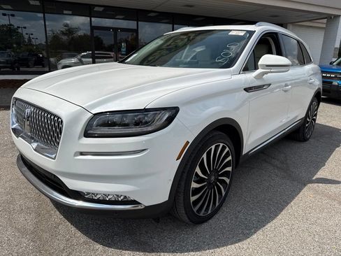 Used 2023 Lincoln Nautilus Black Label AWD/4WD image 6