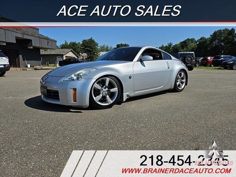 Used 2006 Nissan 350Z Enthusiast w/ (N93) Cargo Convenience Pkg RWD image 1