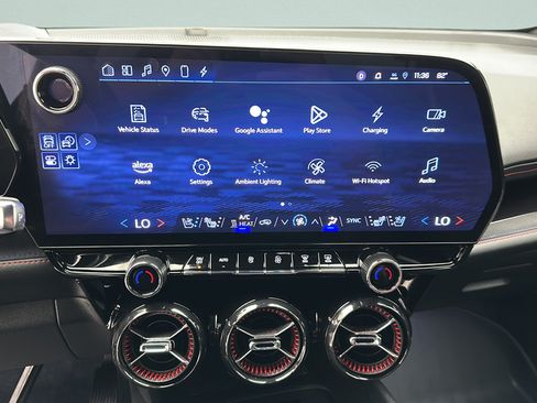 Used 2024 Chevrolet Blazer EV RS AWD/4WD image 17