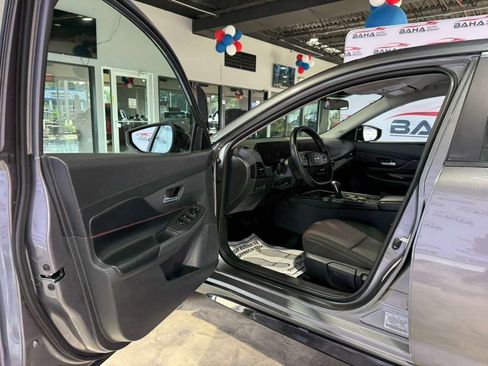Used 2026 Nissan Sentra SR w/ Floor Mat Package FWD image 26