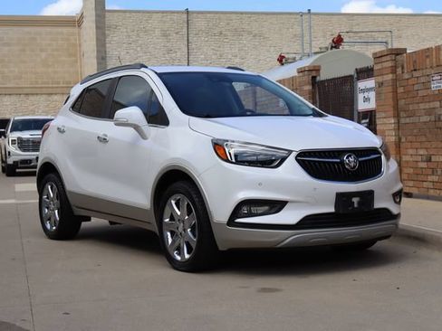 Used 2019 Buick Encore Essence w/ Experience Buick Package AWD/4WD image 2