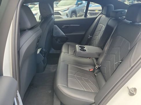 Used 2026 BMW 530i xDrive AWD/4WD image 11