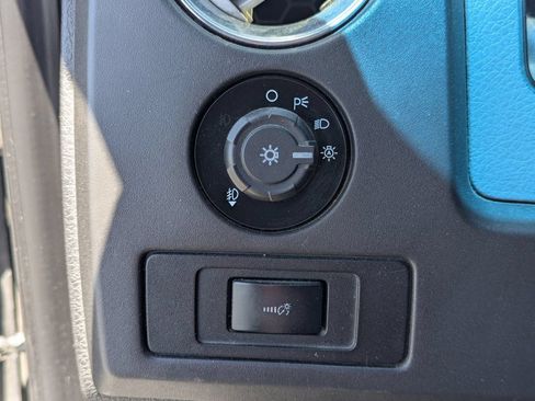 Used 2014 Ford F150 XLT w/ Equipment Group 302A Luxury AWD/4WD image 22
