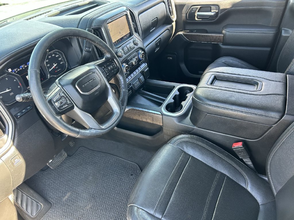 Used 2021 GMC Sierra 3500 Denali w/ Technology Package AWD/4WD image 18