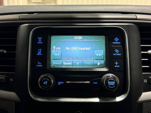 Used 2015 RAM 2500 Tradesman w/ Chrome Appearance Group AWD/4WD image 7