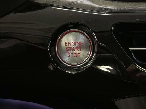 Used 2022 Acura MDX Advance Package image 28