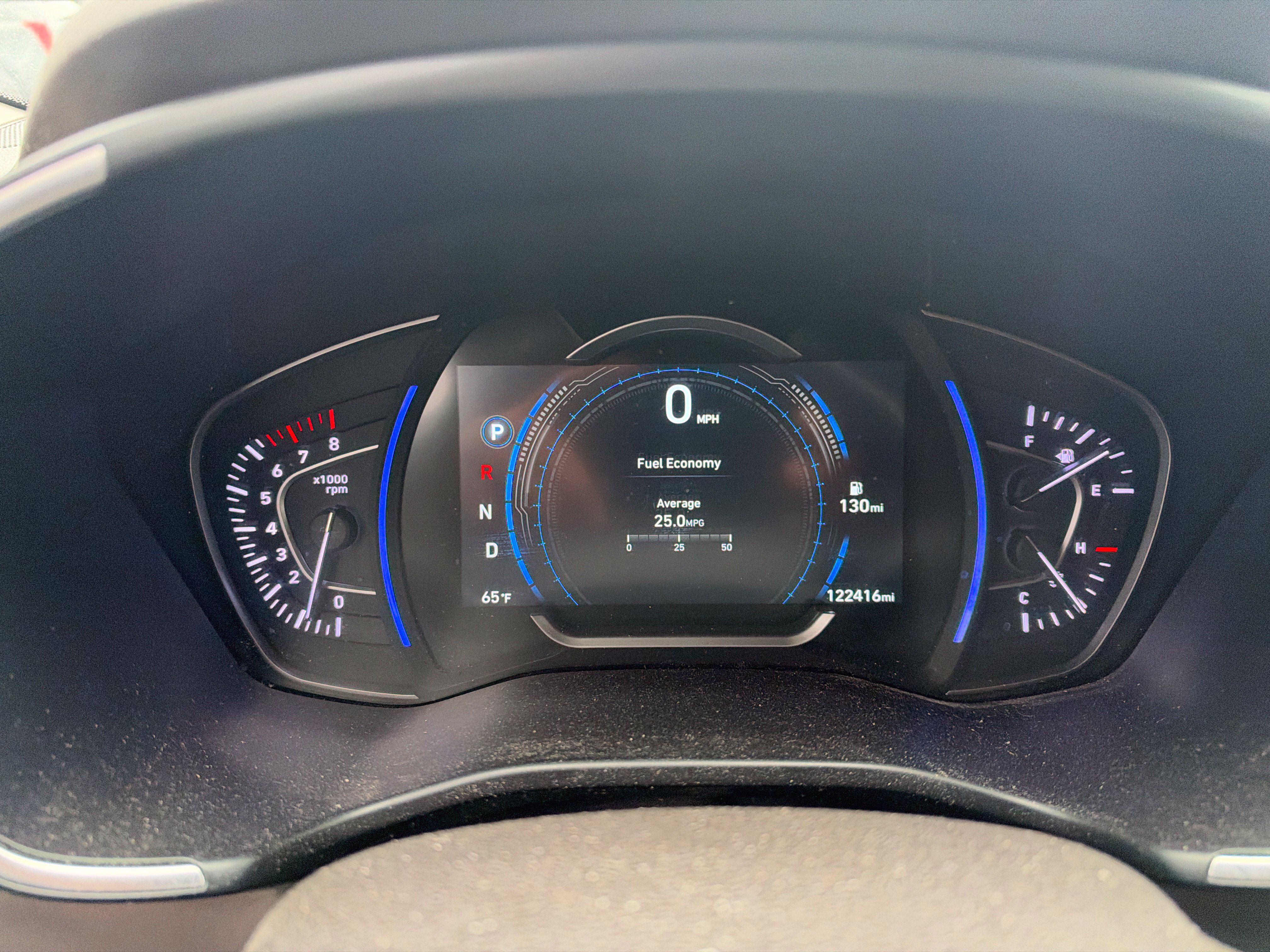 Used 2019 Hyundai Santa Fe SEL AWD/4WD image 2