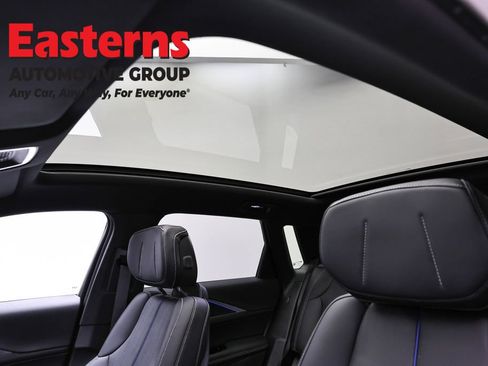 Used 2025 Cadillac Lyriq Luxury AWD/4WD image 35