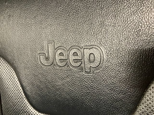 Used 2018 Jeep Compass Limited w/ Navigation Group AWD/4WD image 32