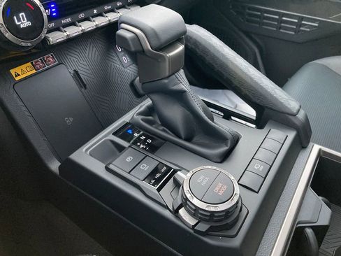 New 2026 Toyota 4Runner Limited AWD/4WD image 27