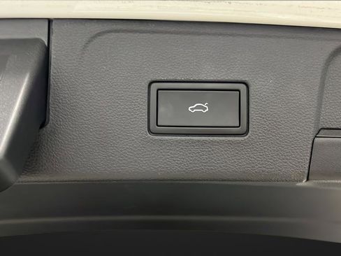 Used 2022 Volkswagen Atlas SEL Premium AWD/4WD image 30