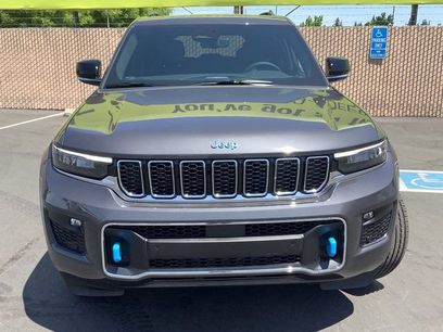 New 2023 Jeep Grand Cherokee Overland w/ Luxury Tech Group IV