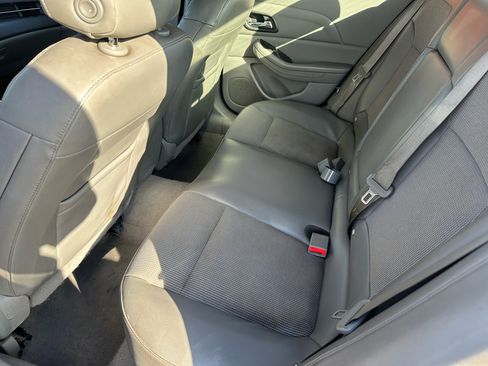 Used 2014 Chevrolet Malibu LT image 6