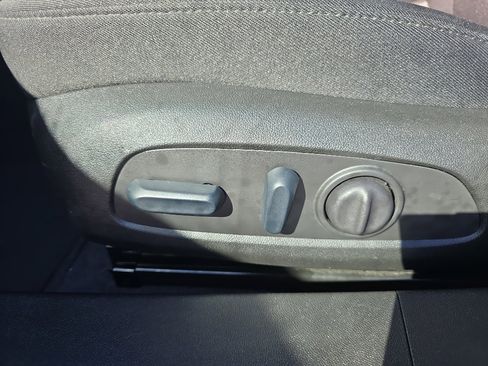 Used 2024 Chevrolet Malibu LT image 12