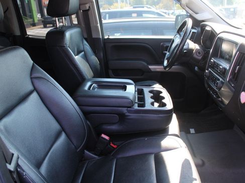 Used 2019 Chevrolet Silverado 1500 LT AWD/4WD image 4