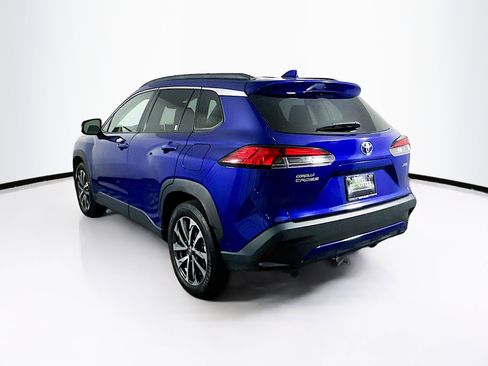 Used 2024 Toyota Corolla Cross XLE image 5