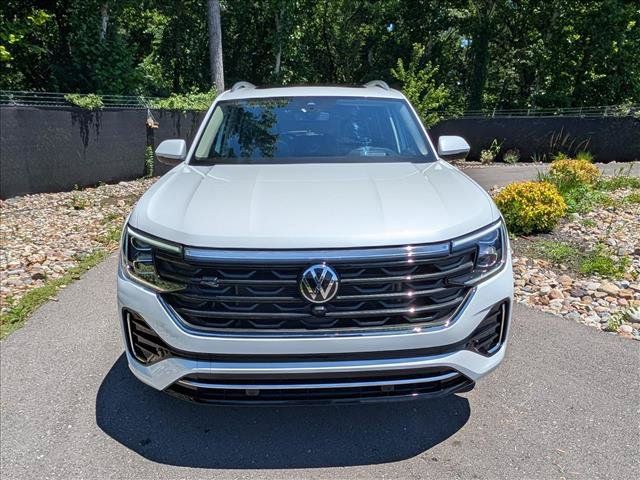 Certified 2024 Volkswagen Atlas SEL Premium R-Line AWD/4WD image 8