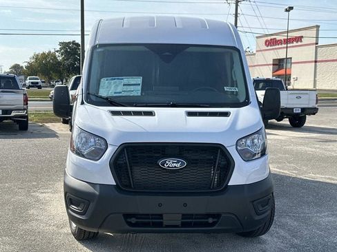 New 2026 Ford Transit 250 148 Medium Roof w/ Load Area Protection Package image 2