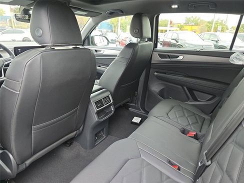 New 2026 Volkswagen Atlas Cross Sport SE image 12
