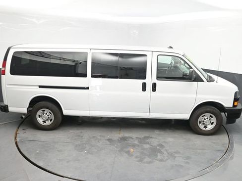 Used 2024 Chevrolet Express 3500 LS RWD image 33