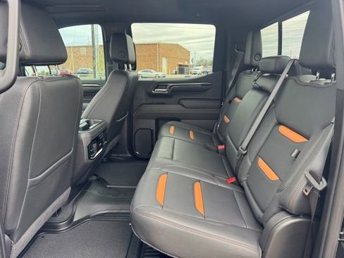 Used 2024 GMC Sierra 1500 AT4 w/ AT4 Premium Package AWD/4WD image 13